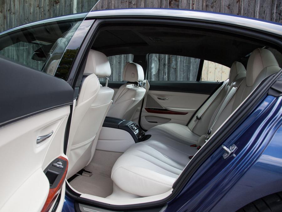 Интерьер Alpina B6 xDrive Gran Coupe 2014 года  (NA) (фото 11 из 15)